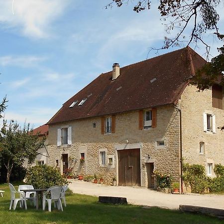 Bed and Breakfast La Ferme De Montard Montmorot Exterior foto