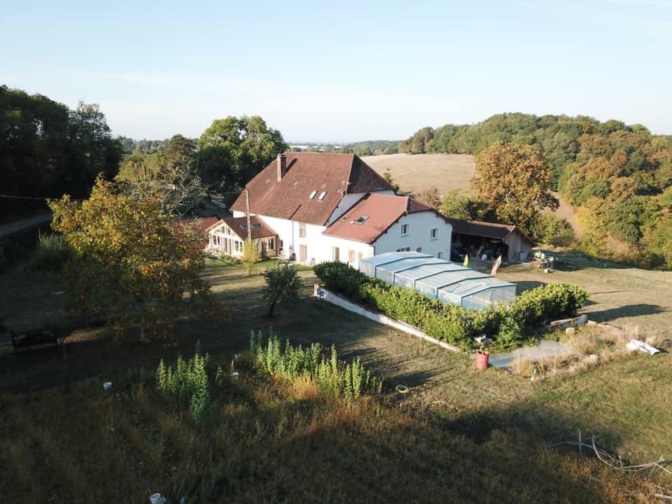 Bed and Breakfast La Ferme De Montard Montmorot Exterior foto